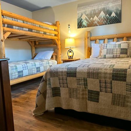 Lone Fir Resort Cougar Екстер'єр фото