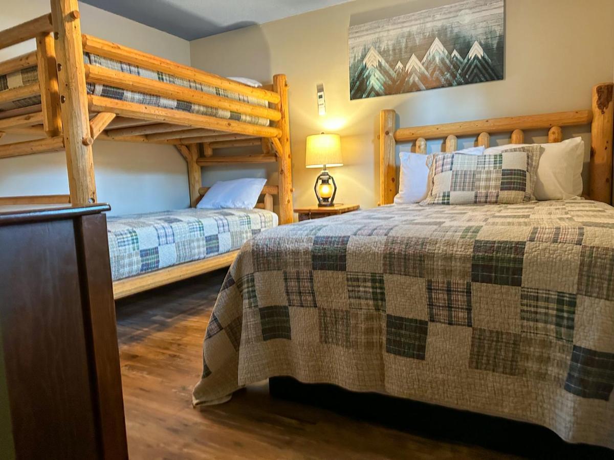 Lone Fir Resort Cougar Екстер'єр фото