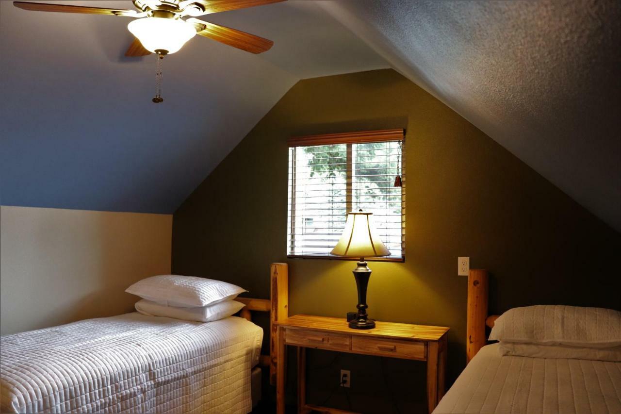 Lone Fir Resort Cougar Екстер'єр фото