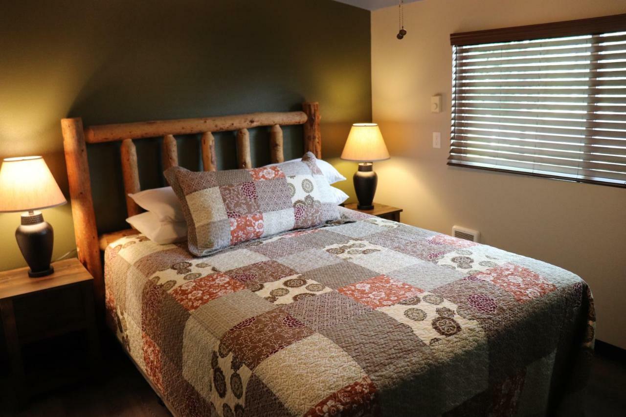 Lone Fir Resort Cougar Екстер'єр фото