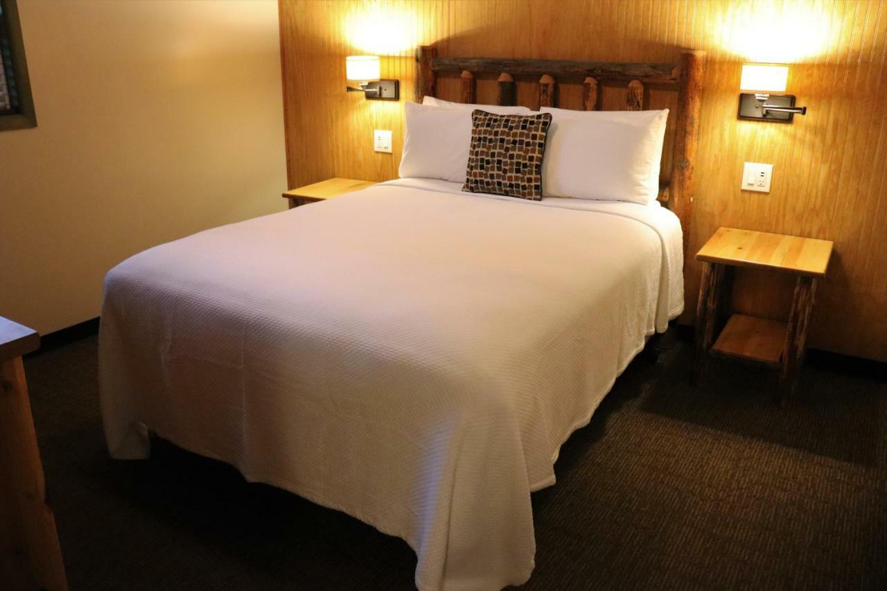 Lone Fir Resort Cougar Екстер'єр фото