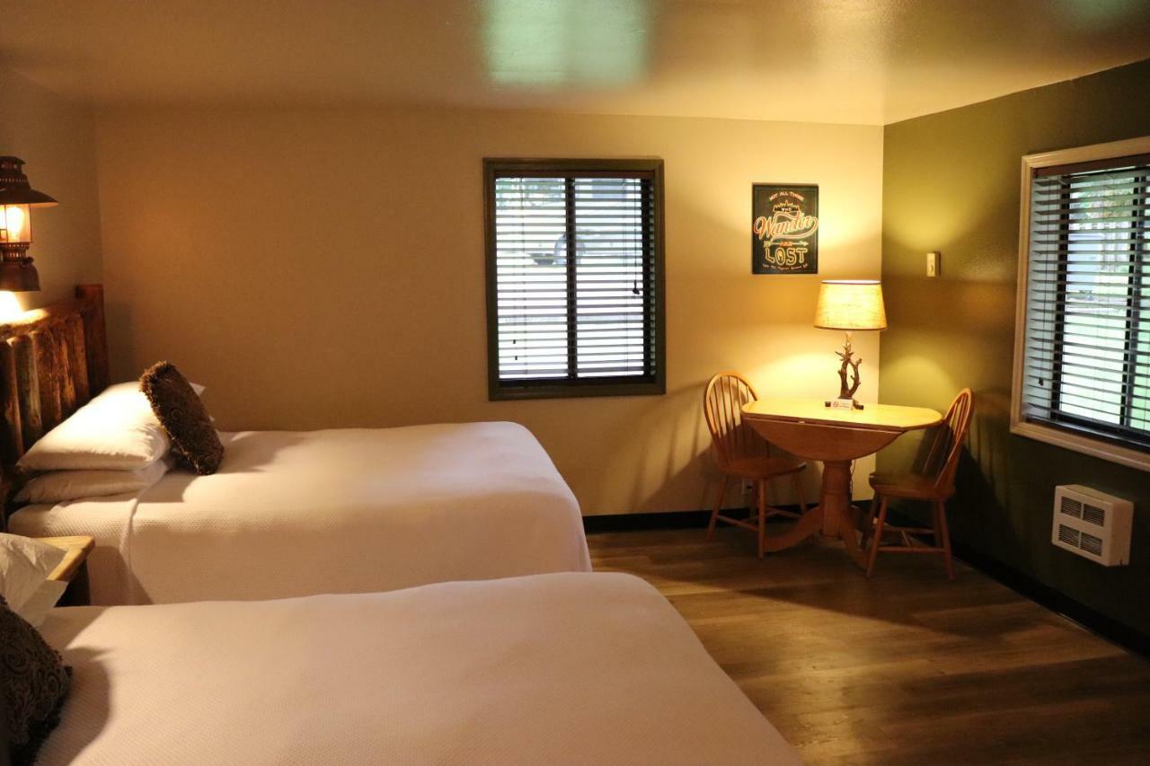 Lone Fir Resort Cougar Екстер'єр фото