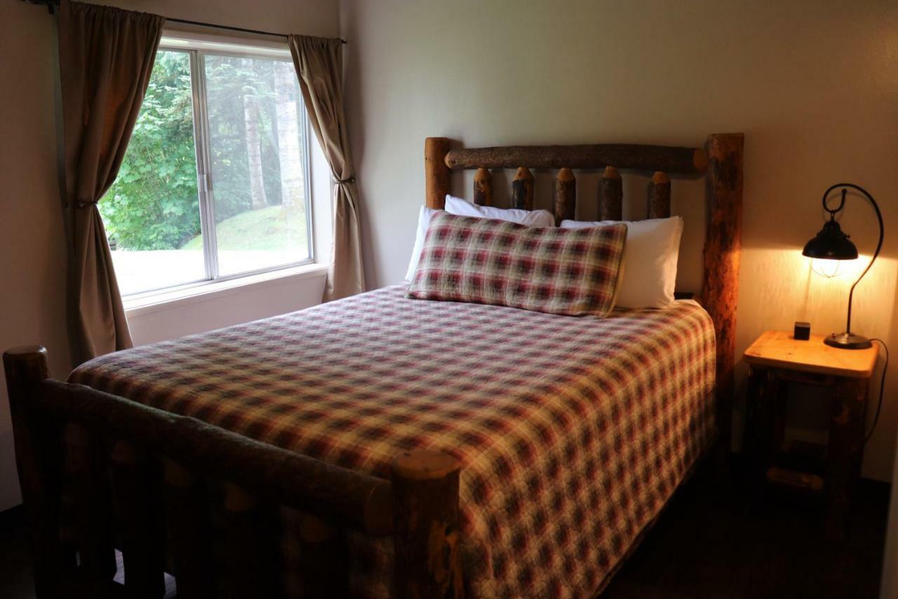 Lone Fir Resort Cougar Екстер'єр фото