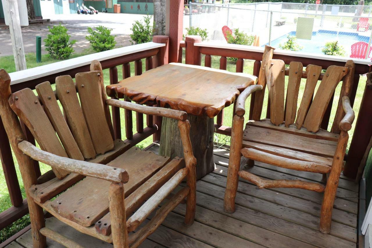 Lone Fir Resort Cougar Екстер'єр фото