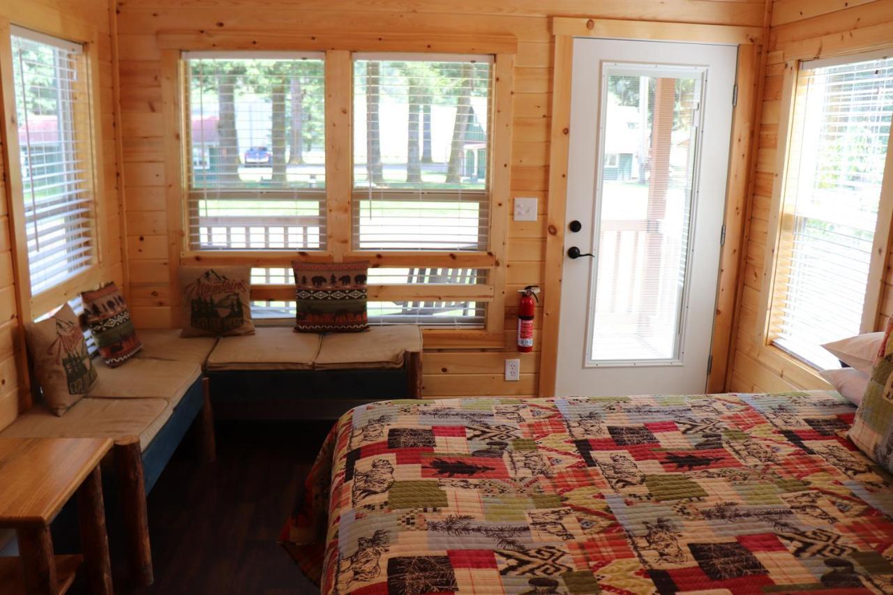 Lone Fir Resort Cougar Екстер'єр фото