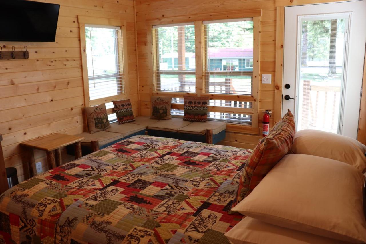 Lone Fir Resort Cougar Екстер'єр фото